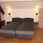 홈스테이 Gereben