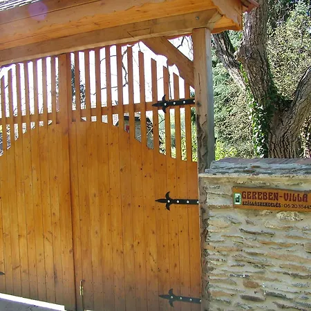 Gereben Homestay *